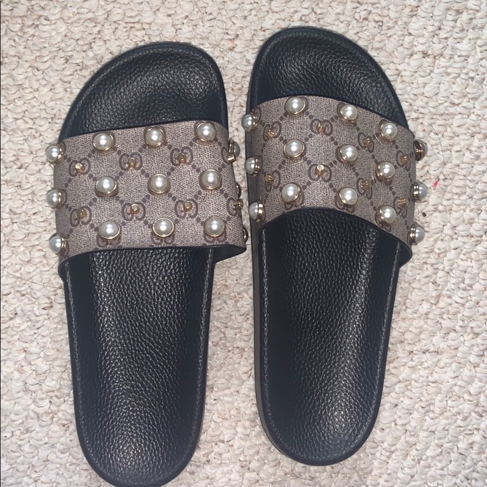 GG inspired slides